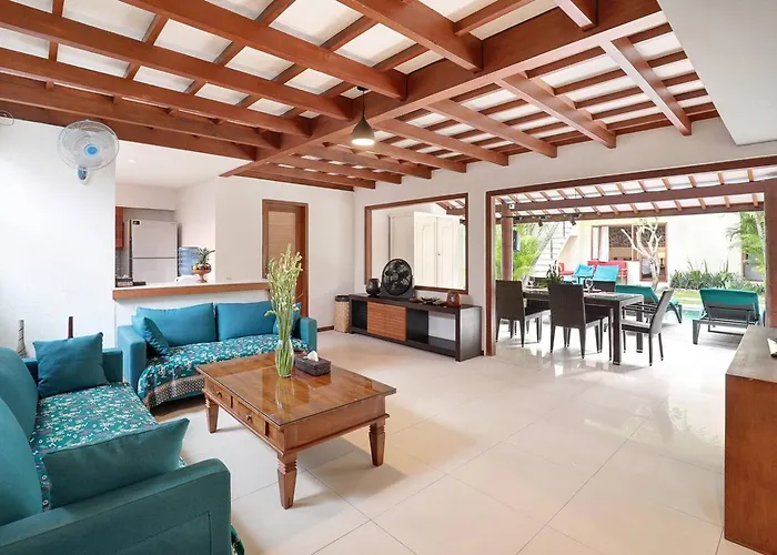 Super Value 4 Bedroom, Walk To Bintang Supermarket Seminyak 